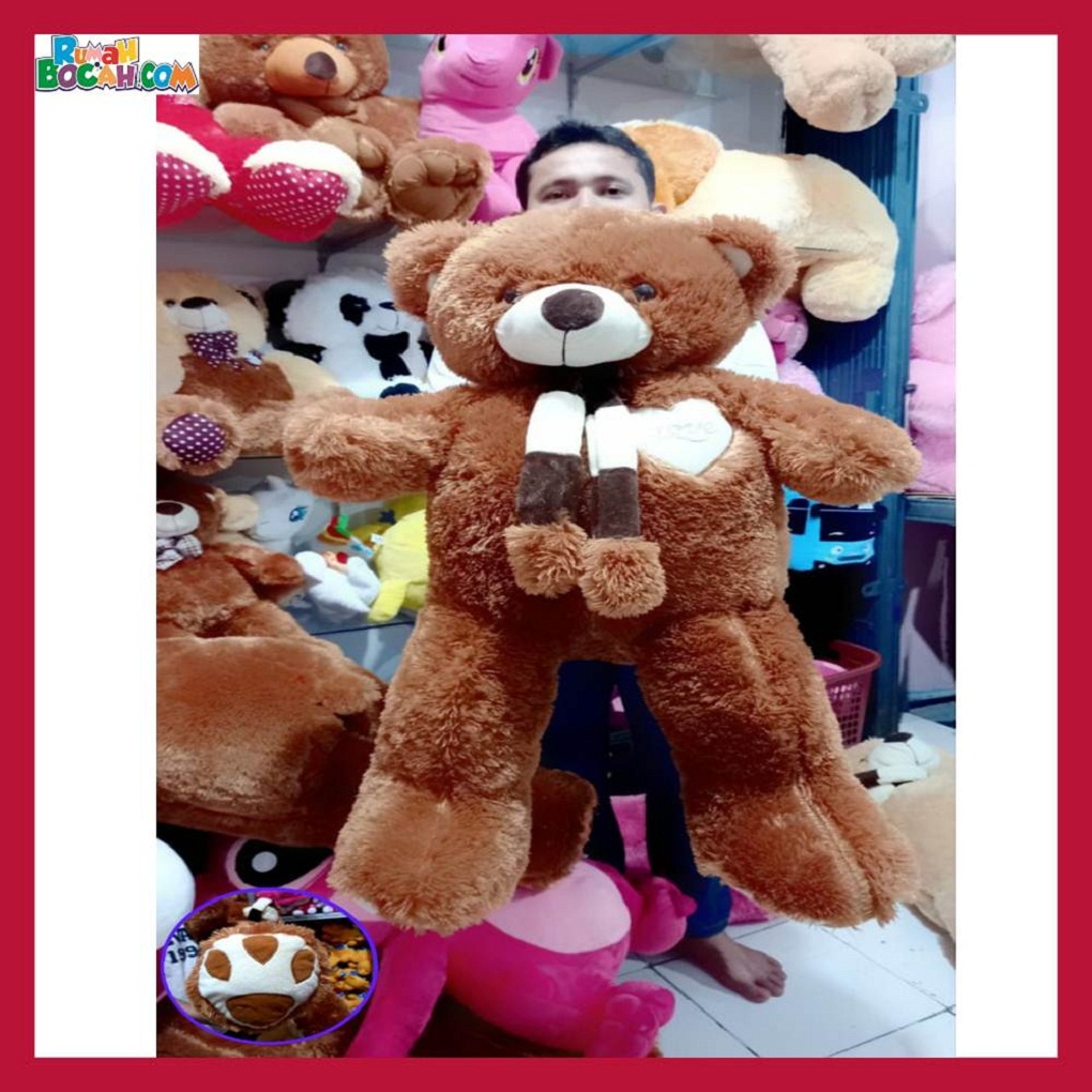 Mainan Kado Ulang Tahun Anak Sahabat Pacar Remaja Perempuan Cewek Boneka Jumbo Besar Beruang Bear Syal Love Telapak Coklat-min