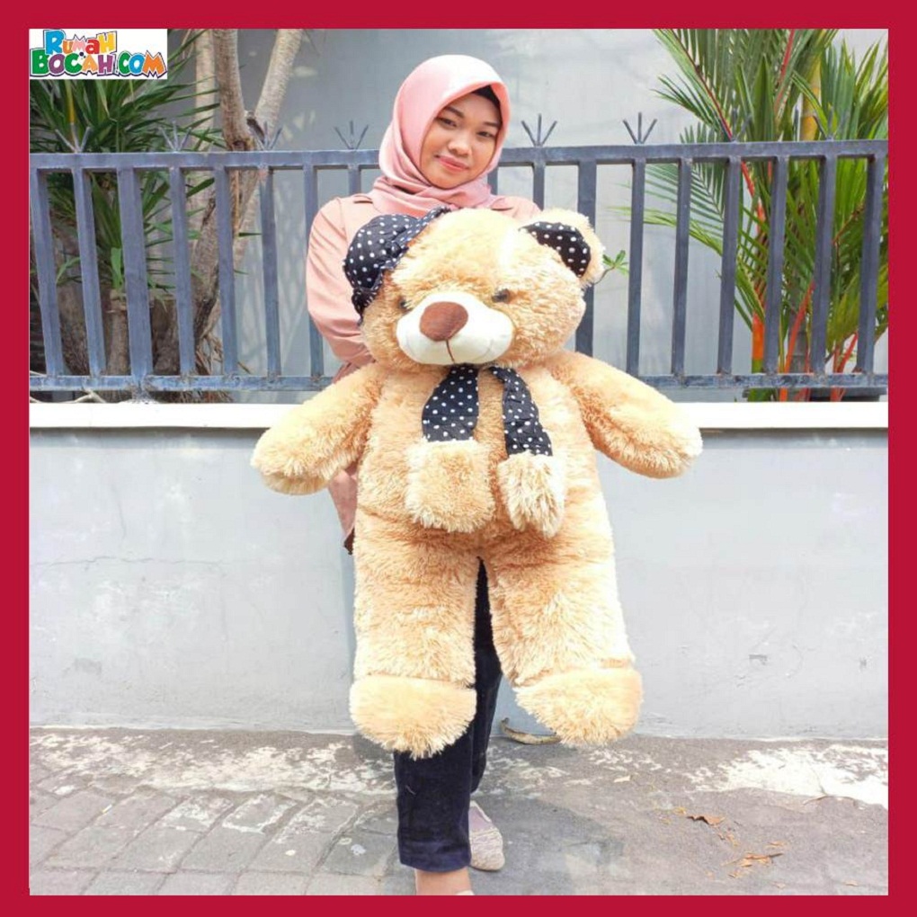 Mainan Kado Ulang Tahun Anak Sahabat Pacar Remaja Perempuan Cewek Boneka Jumbo Besar Teddy Bear Beruang Caramel Syal Topi xl-min