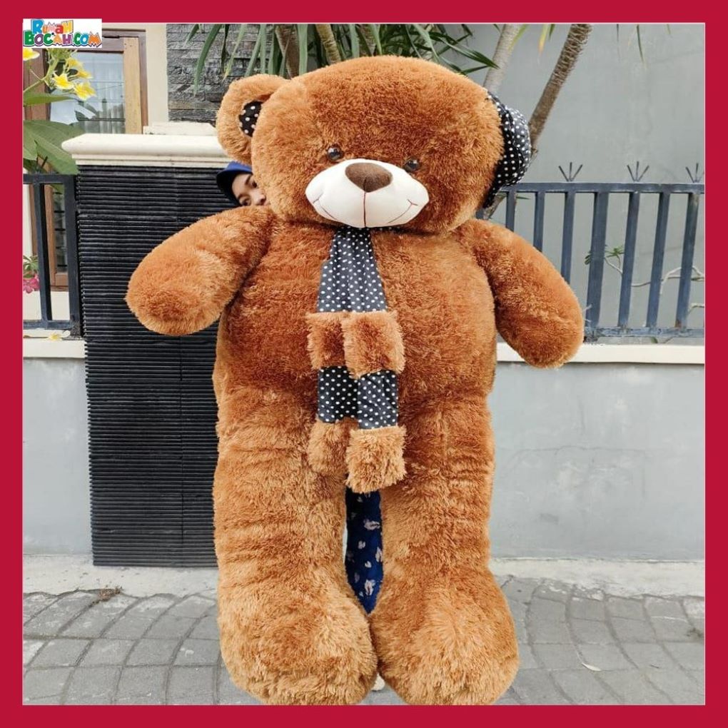 Kado Ulang Tahun Anniversary Pernikahan Anak Remaja Sahabat Pacar Perempuan Cewek Putri Boneka Jumbo Besar Beruang Teddy Bear 1,5 Meter SPJ Coklat Syal Topi Bungkus Kado-min