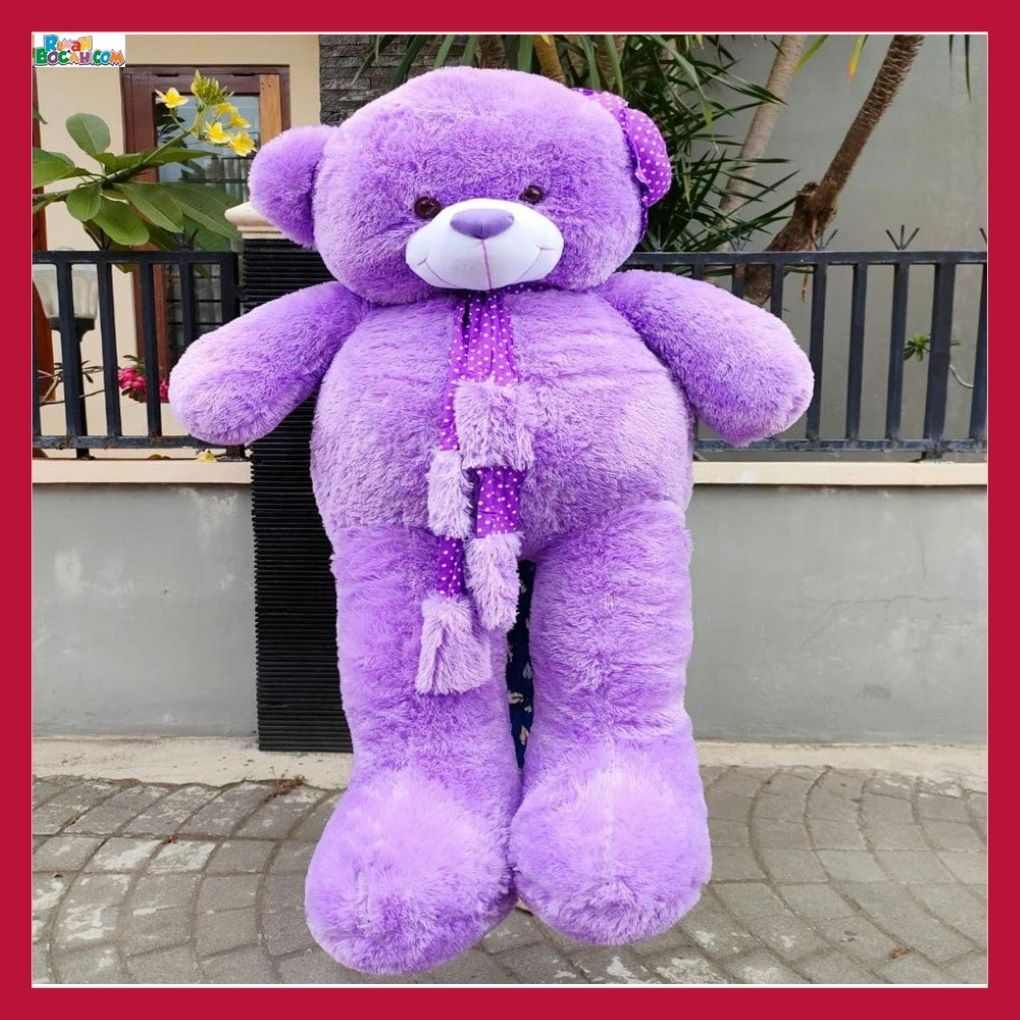Kado Ulang Tahun Anniversary Pernikahan Anak Remaja Sahabat Pacar Perempuan Cewek Putri Boneka Jumbo Besar Beruang Teddy Bear 1,5 Meter SPJ Syal Topi Ungu Bungkus Kado-min