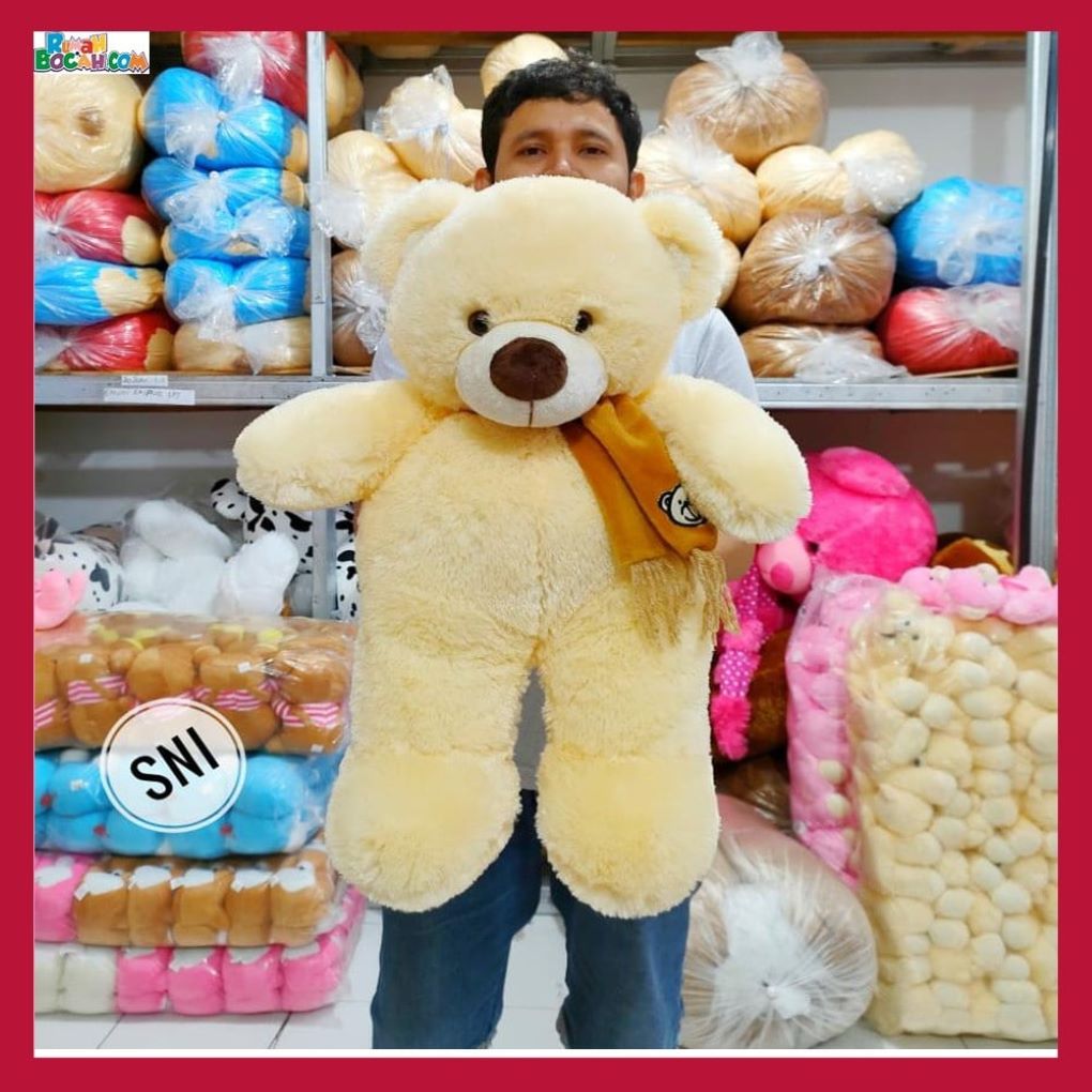 Kado Ulang Tahun Anniversary Pernikahan Anak Remaja Sahabat Pacar Perempuan Cewek Putri Boneka Besar Jumbo Bear Beruang Choosy Syal Cream 50 cm Bungkus Kado SNI-min