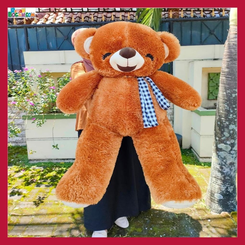 Kado Ulang Tahun Anniversary Pernikahan Anak Sahabat Pacar Remaja Perempuan Cewek Putri Boneka Jumbo Besar Teddy Bear Beruang Coklat Lentik 1,1 Meter Bungkus Kado-min